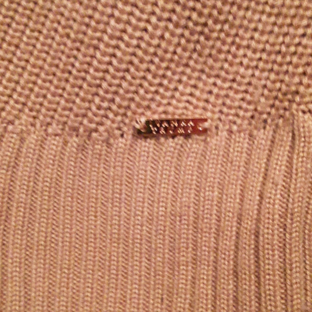 Sweater - Picture 3 of 4